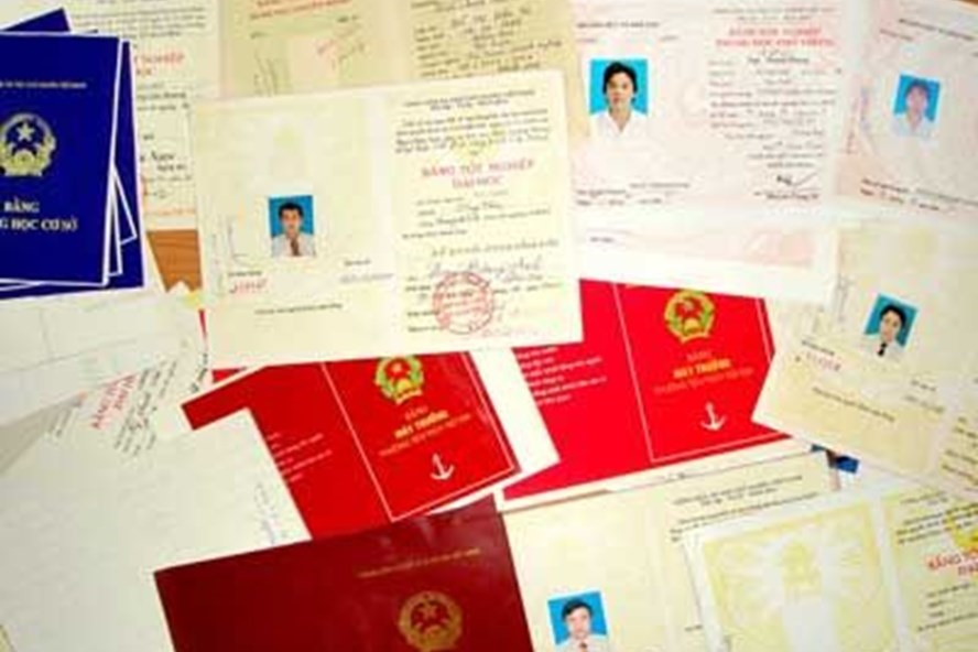 DịcCó thể công chứng các loại giấy tờ liên quan đến đất đai tại phòng/ văn phòng công chứng vụ công chứng quận Cầu Giấy
