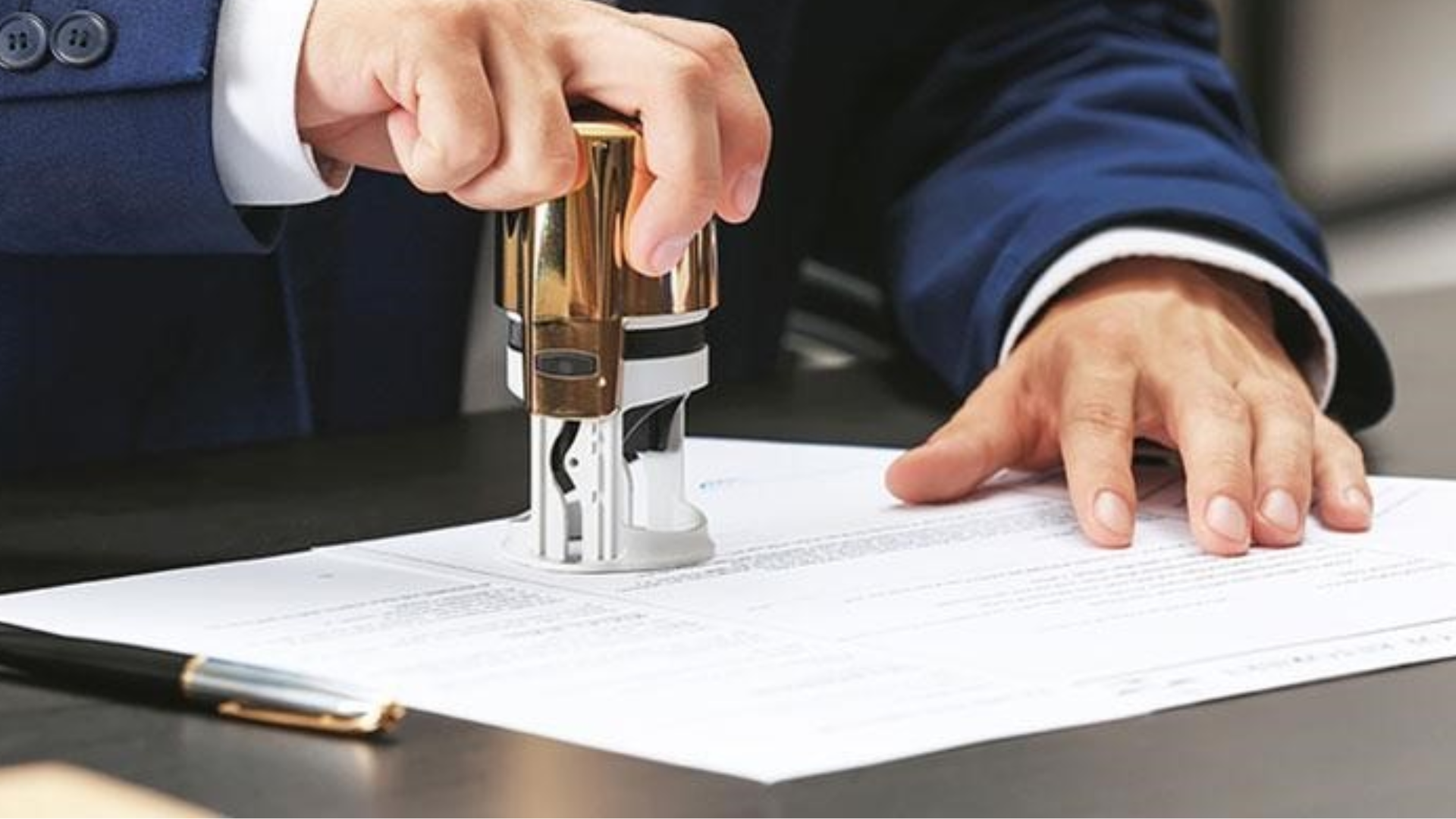 Công chứng giấy khai sinh tại đâu và chi phí bao nhiêu?