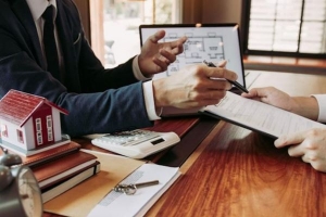 Quyền lập cam kết tài sản riêng