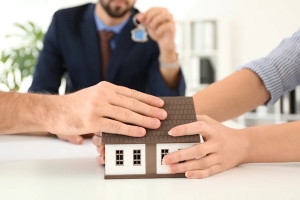 tranh-chap-hop-dong-chia-tach-da-cong-chung