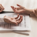 Lưu trữ hợp đồng công chứng mua bán xe: Cách xác định đã lưu trữ chưa Lưu trữ hợp đồng công chứng mua bán xe: Cách xác định đã lưu trữ chưa