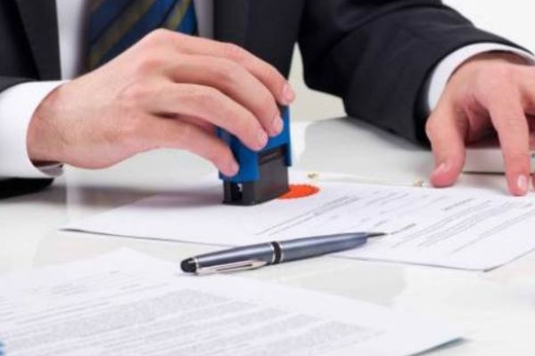 Công chứng di sản con nuôi