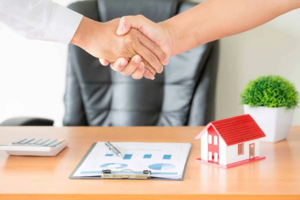 Ủy quyền trong giao dịch mua bán đất