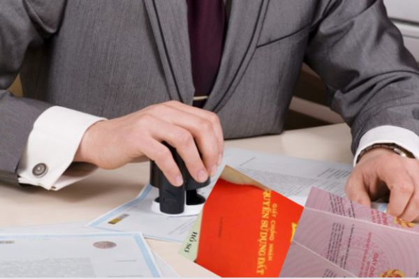 Công chứng hợp đồng mua nhà: Không phải cứ đủ tiền là xong