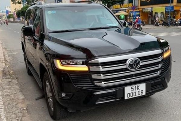 Quy định về mua bán xe biển số tứ quý