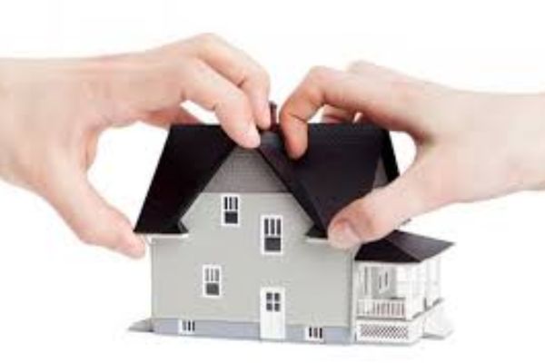 Tặng cho quyền sử dụng đất cho vợchồng Thuế và thủ tục công chứng