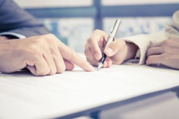 Mua bán tài sản là tàu thuyền đánh cá