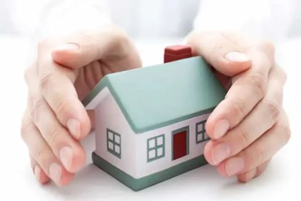 Bán nhà khi đang ly hôn: Quy trình pháp lý đặc biệt và phân chia tài sản