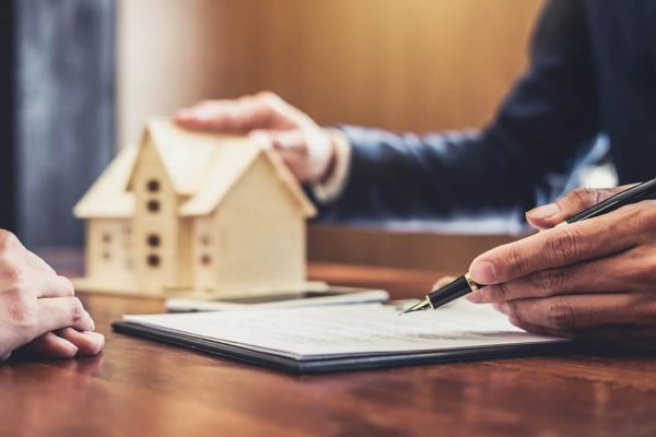 Bán nhà nghỉ dưỡng: Những lưu ý pháp lý khi giao dịch
